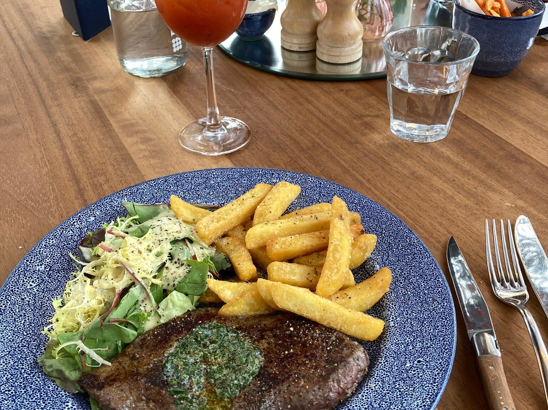The Georgian, Coppa Club主图