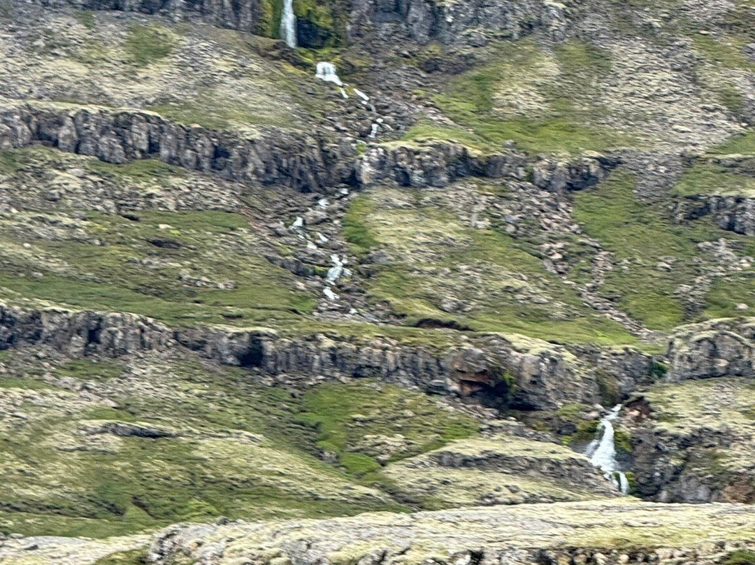 Valley of waterfall-Djupivogur必去景点