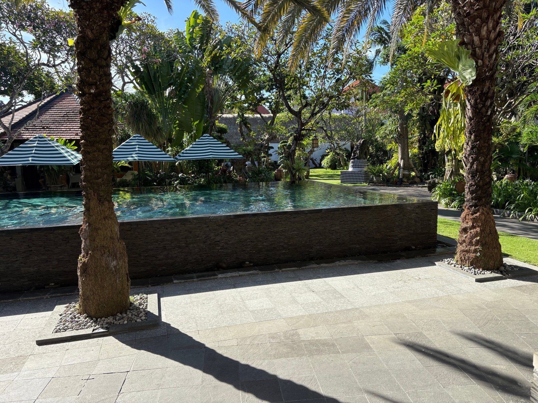 普日山特拉安海滩度假村及水疗中心-泳池