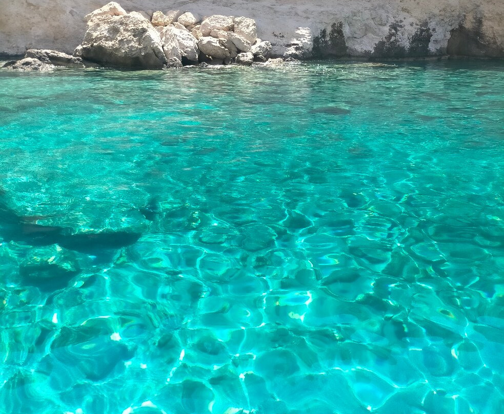 Antonios Boat Tours-Kaloi Limenes必去景点