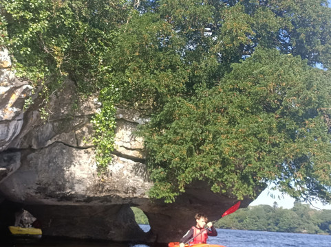 Outdoors Ireland - Killarney Lakes Kayaking-基拉尼必去景点