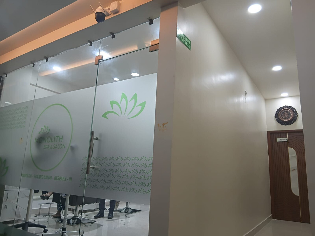 Monolith Unisex Spa & Salon