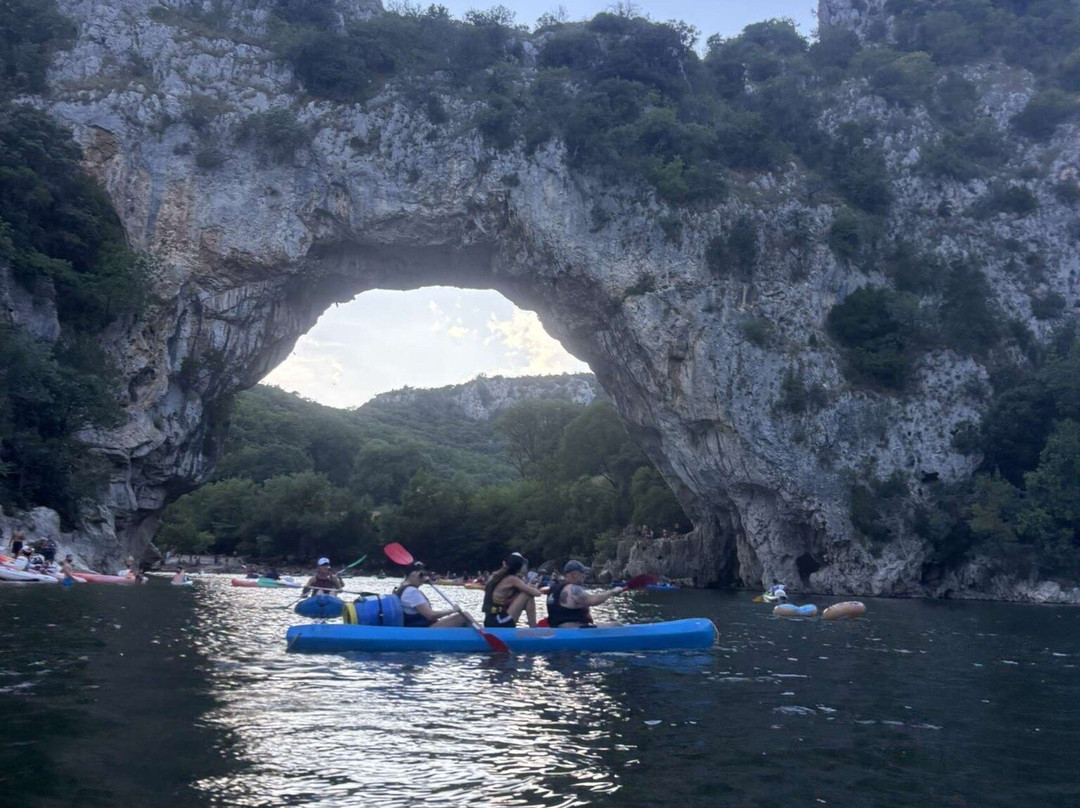 Action Canoe-Kayak La Vernede-瓦隆蓬达尔克必去景点