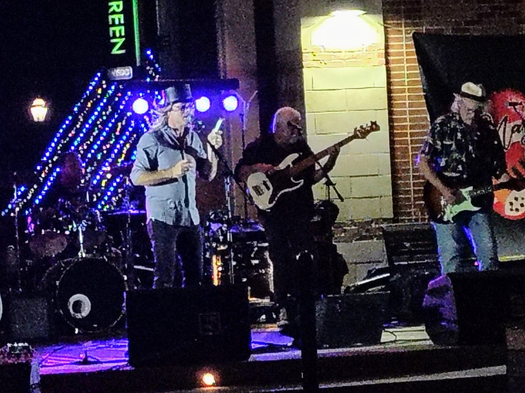 WFDD Central Green Park-卡蒂必去景点