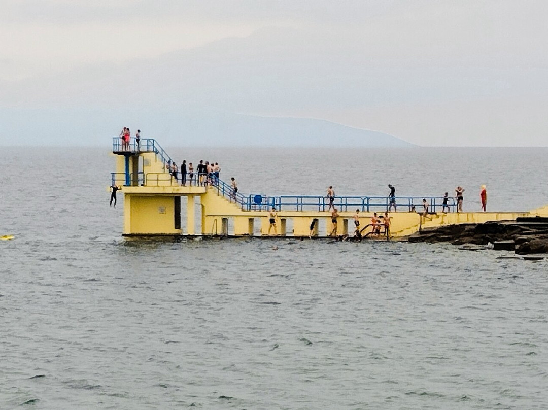 Salthill Beaches-戈尔韦必去景点