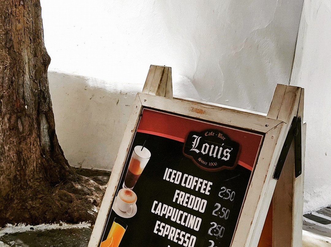 Louis Cafe