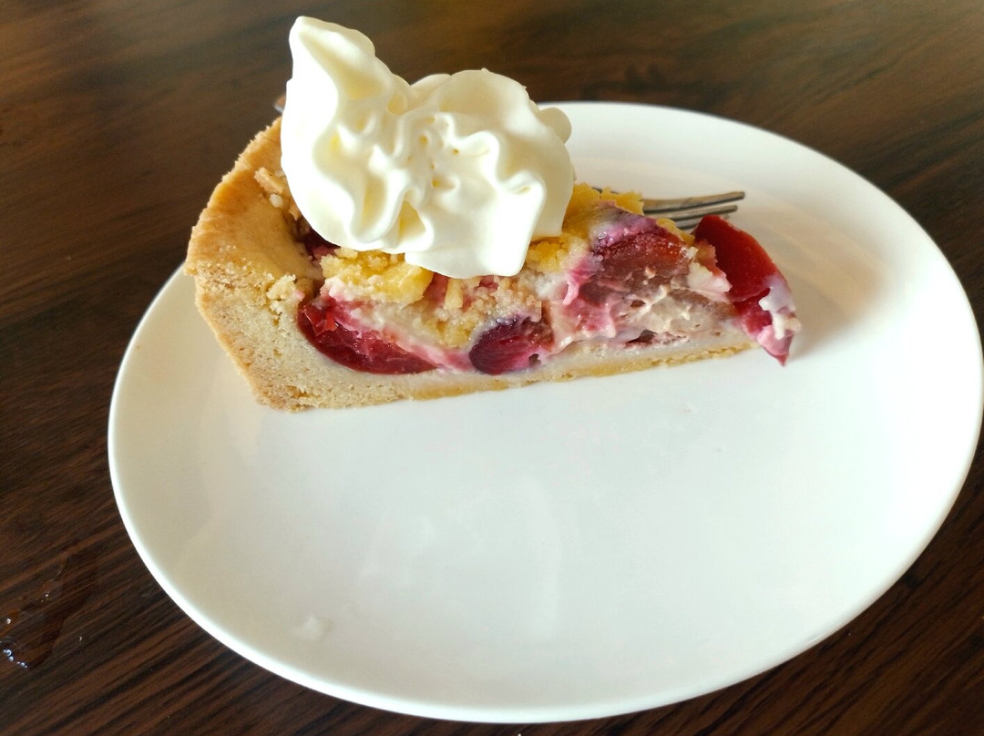 Yupa Salon With Coffee And Cake