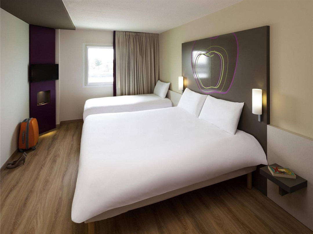 Ibis Styles Lleida Torrefarrera主图