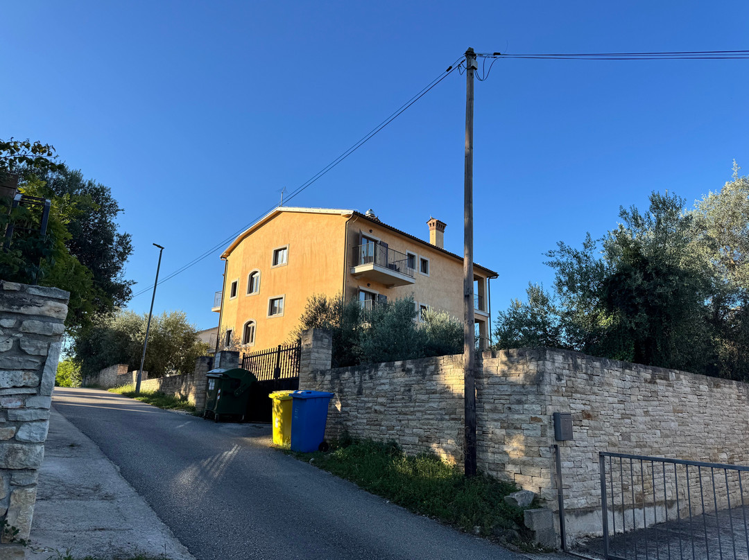 卡萨爱丽丝酒店主图