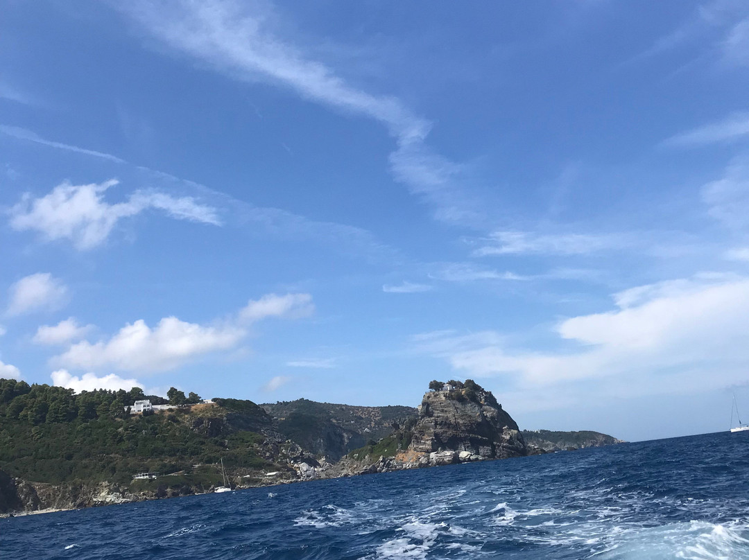 Axis Boat Rentals-Loutraki必去景点