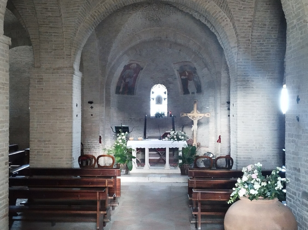 Chiesa di San Claudio al Chienti-科里多尼亚必去景点