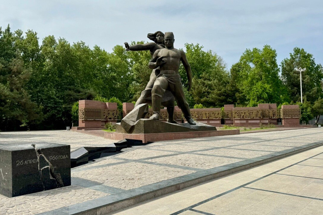 Courage Earthquake Memorial-塔什干必去景点