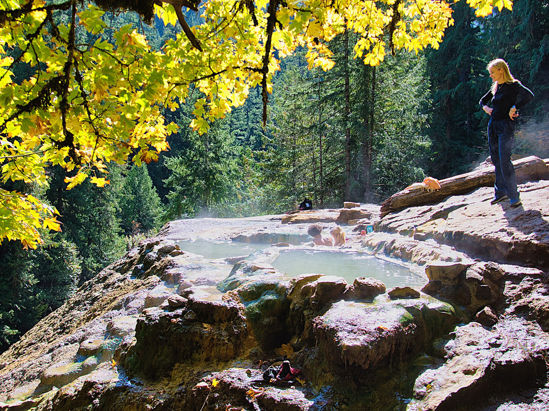 Umpqua Hot Springs-罗斯堡必去景点