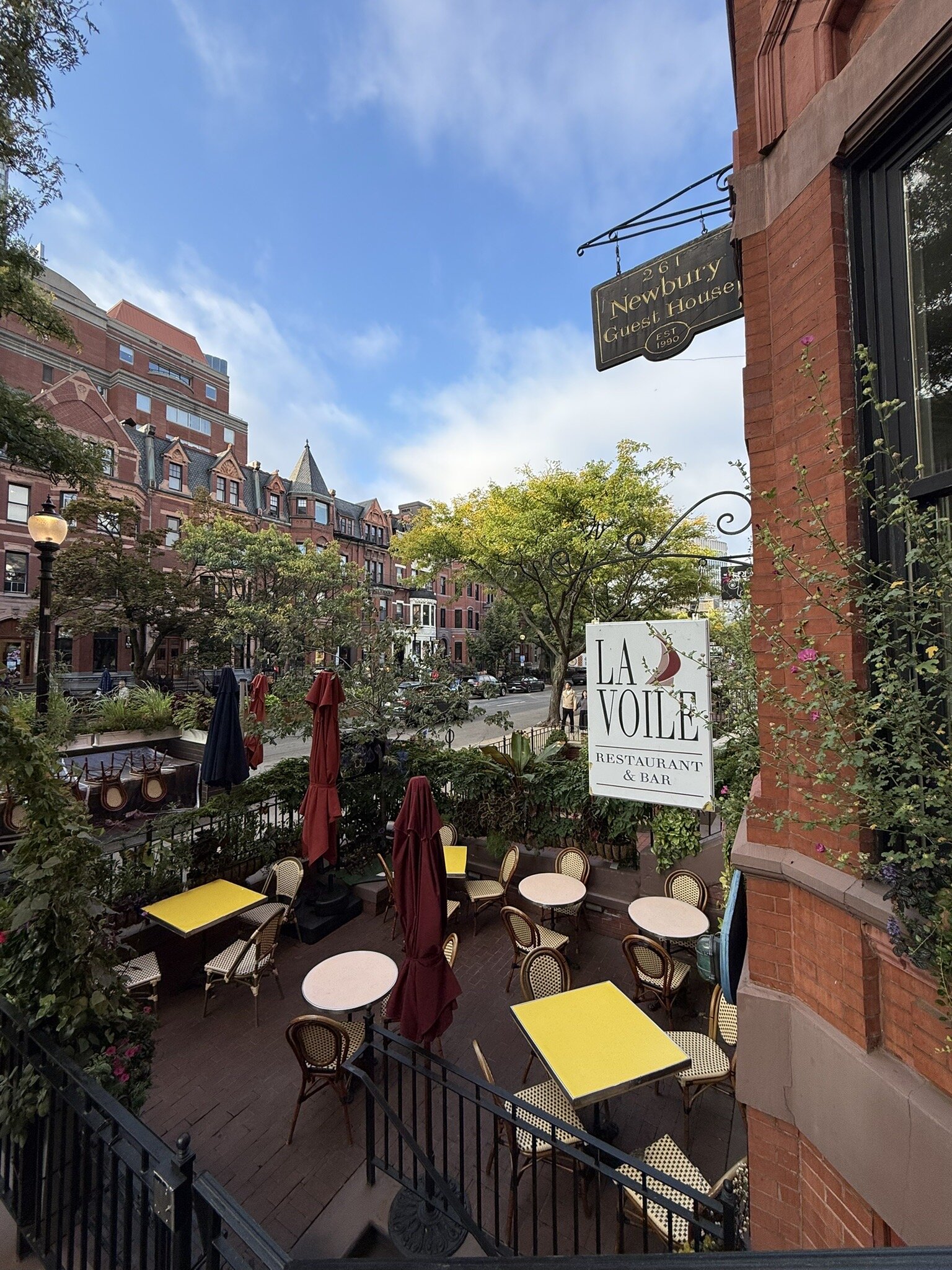 纽伯里宾馆-官方