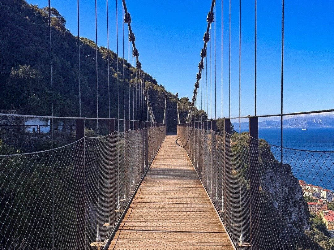 Windsor Suspension Bridge-Westside必去景点