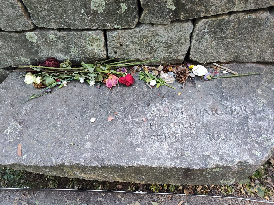 Salem Witch Trials Memorial-塞勒姆必去景点