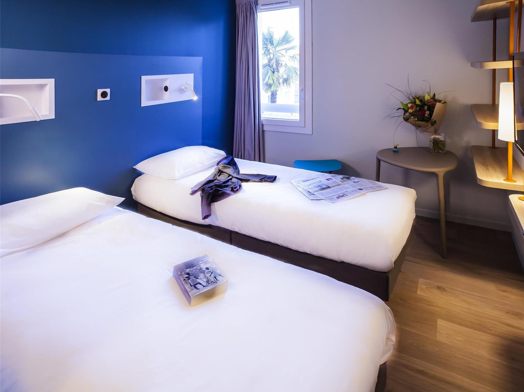 波尔多洛尔蒙特宜必思快捷酒店主图