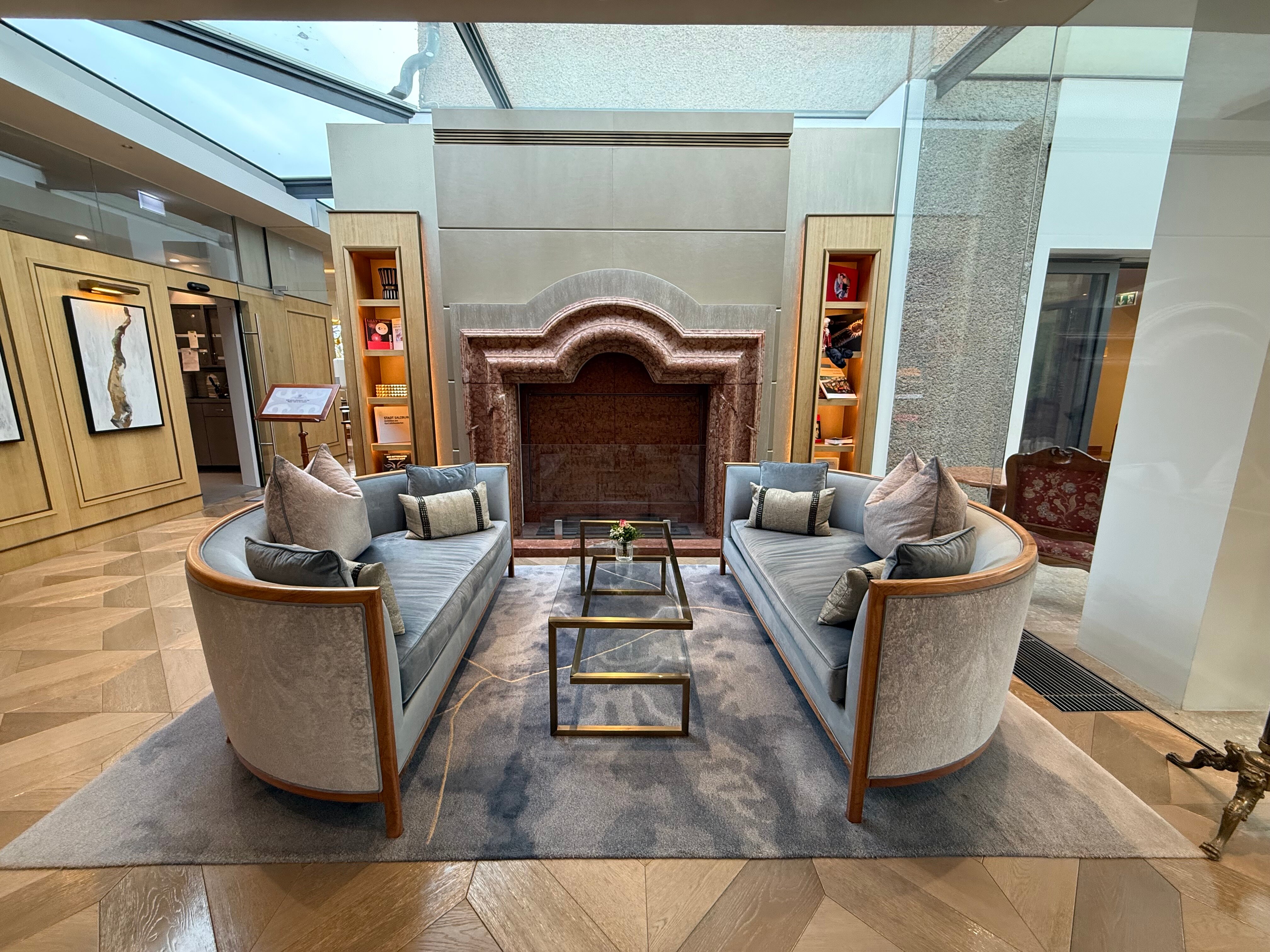 蒙切斯泰恩城堡酒店-官方