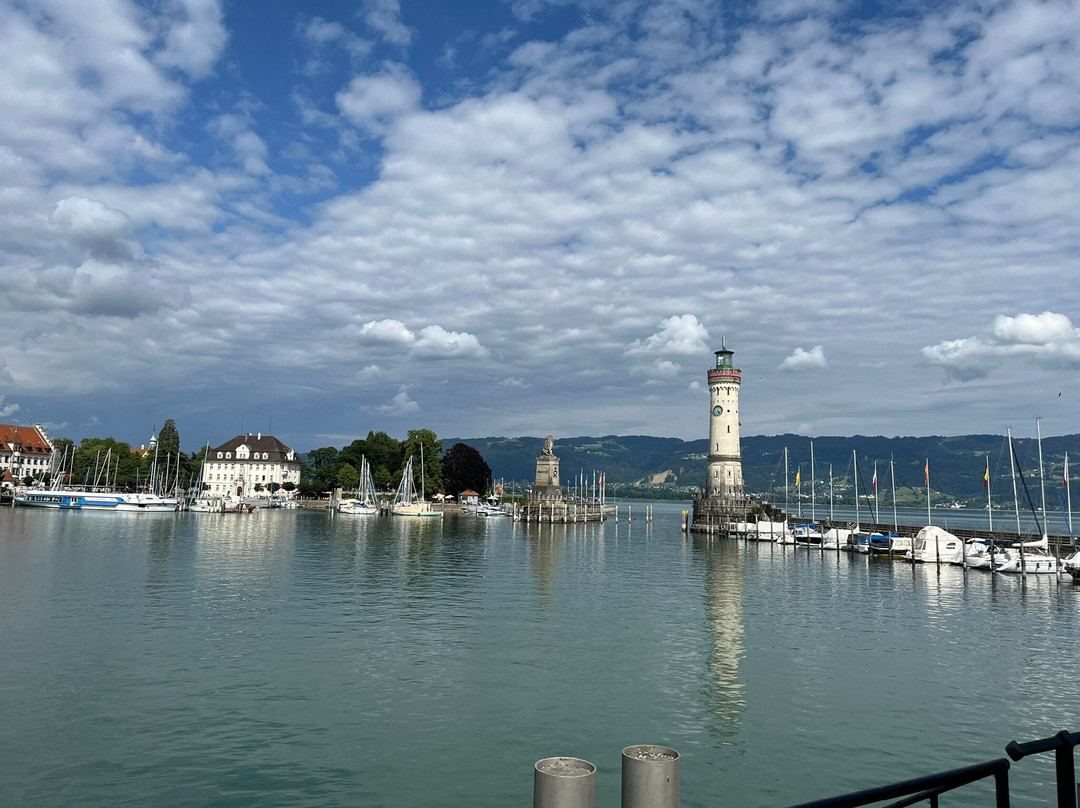 Lighthouse and Bavarian Lion Sculpture-林道必去景点