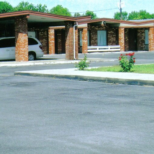 Oyo Hickory House Inn