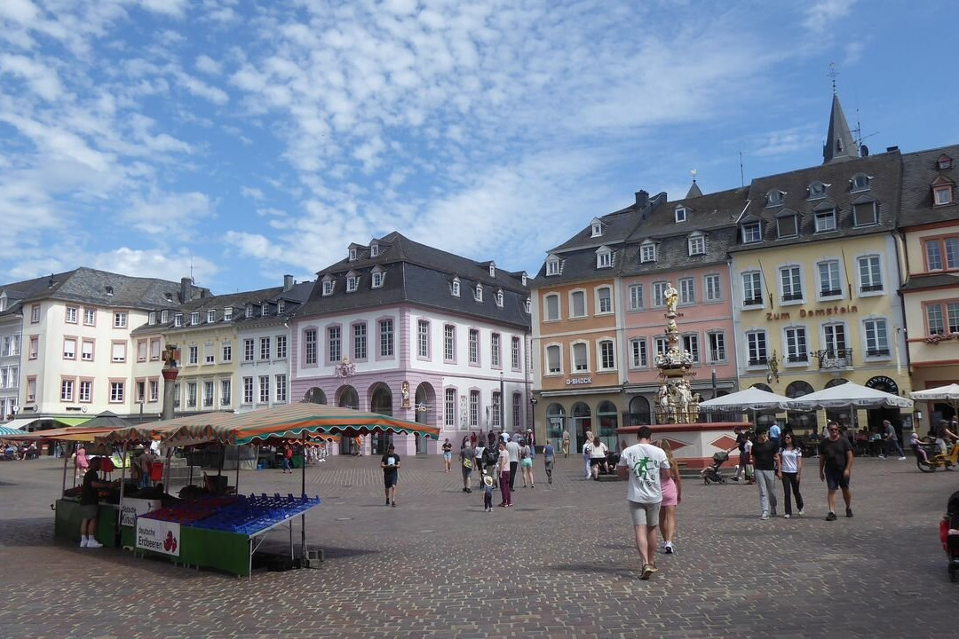 Petrusbrunnen-特里尔必去景点