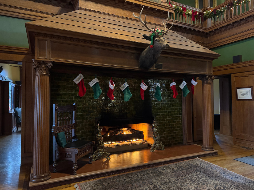 Graceland Inn & Restaurant主图