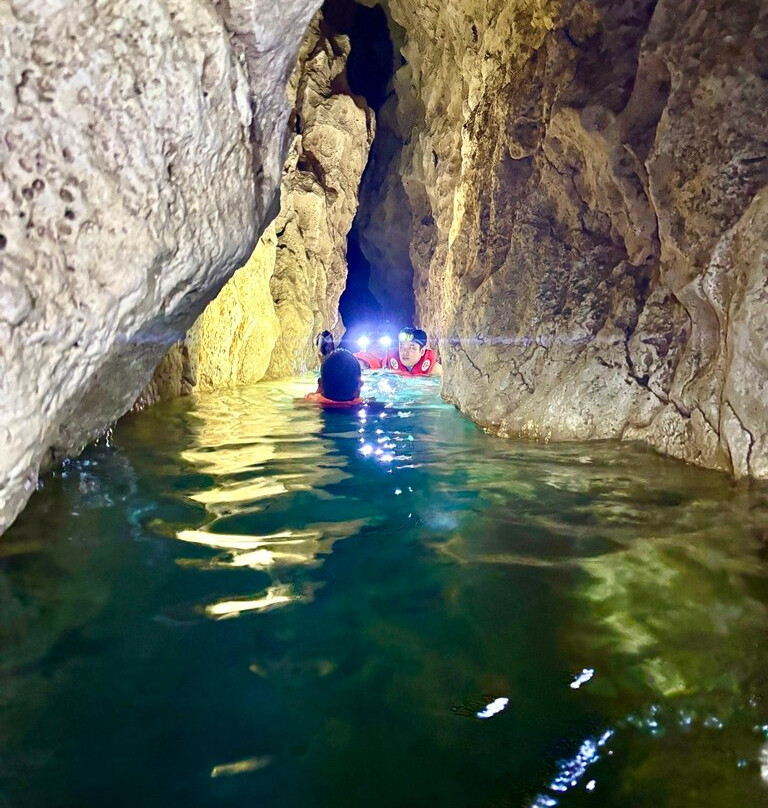 Sambulawan Underground River-锡基霍尔必去景点