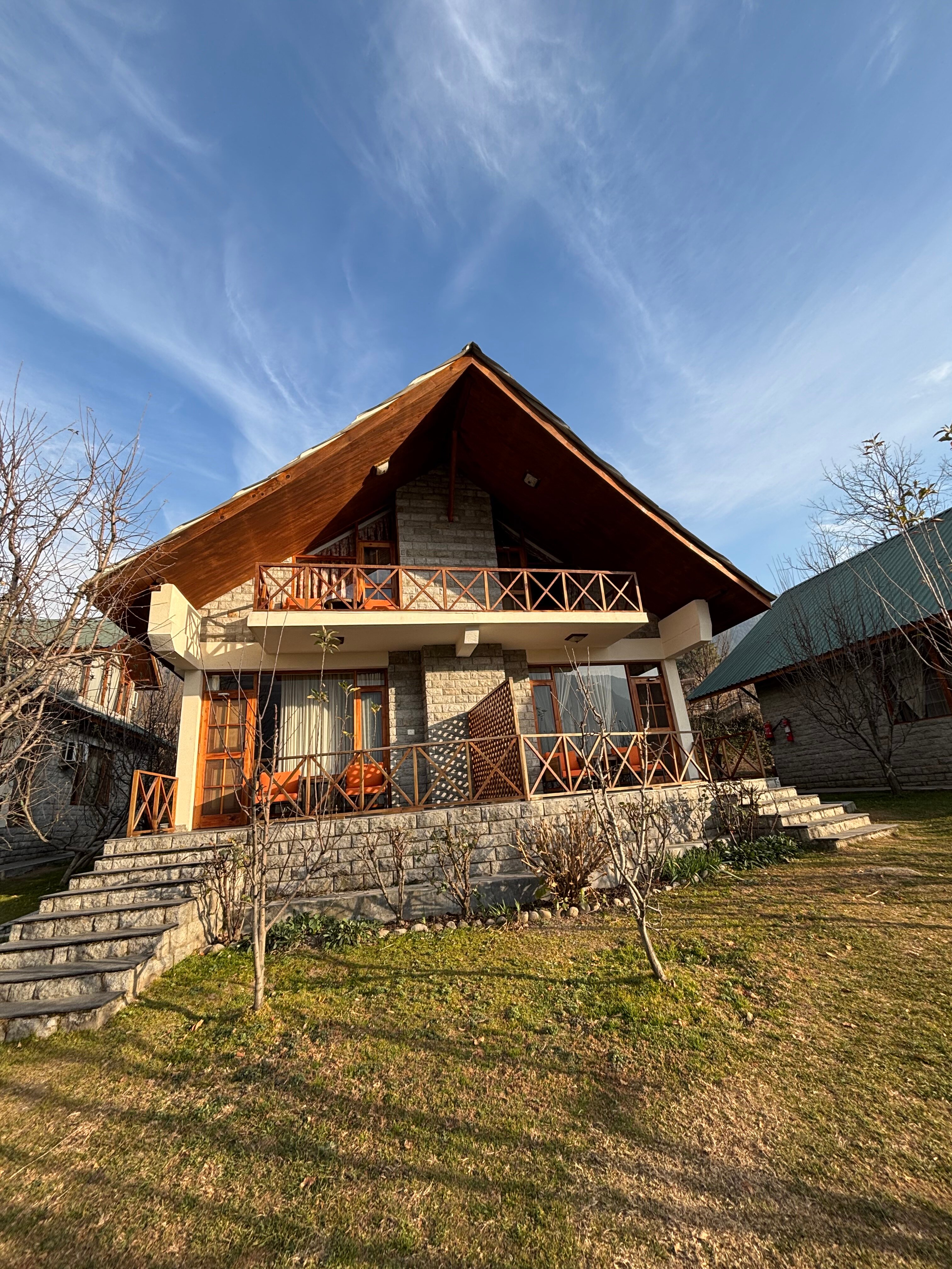 Larisa Resort, Manali-官方