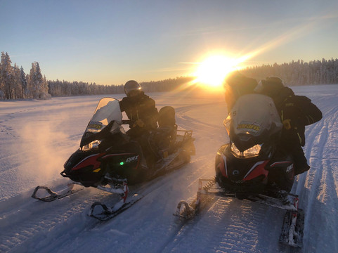 Snow Fun Safaris Lapland-Akaslompolo必去景点