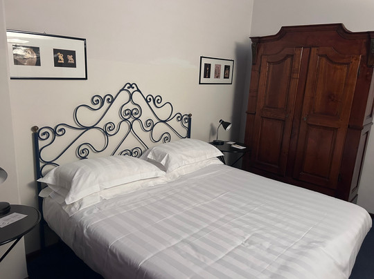 帕利欧酒店主图