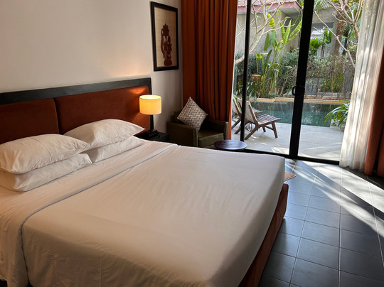 Eightfold Urban Resort主图