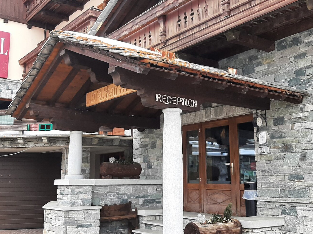 小王子酒店主图