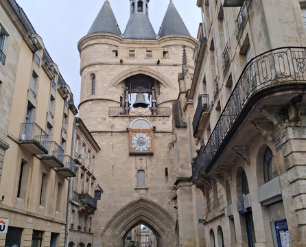 波尔多大钟门-波尔多必去景点