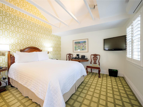 The Bergson, BW Signature Collection