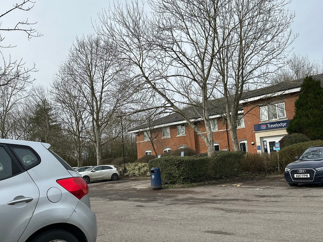 旅屋酒店-斯通豪斯主图