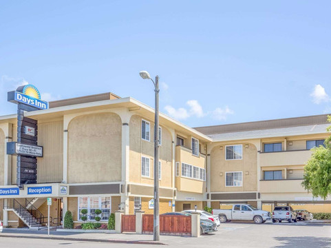 尤里卡温德姆戴斯酒店