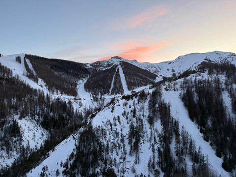 查特拉酒店主图