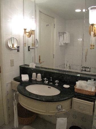 东京台场日航大酒店主图