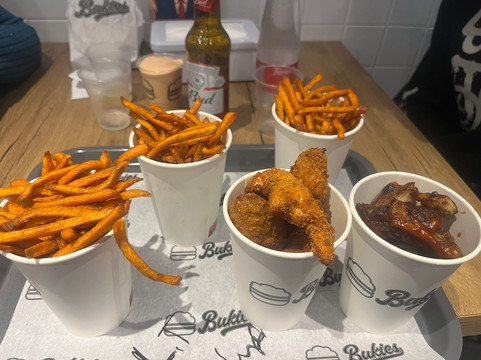 Bukies Burger & Cookies