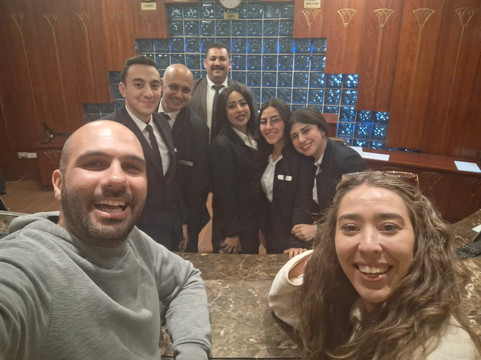 阿扎尔金字塔酒店主图