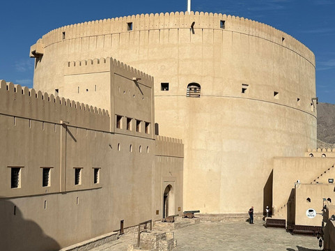 尼日瓦堡-尼日瓦必去景点