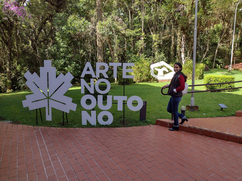 Museu Felícia Leirner-坎普斯－杜若尔当必去景点