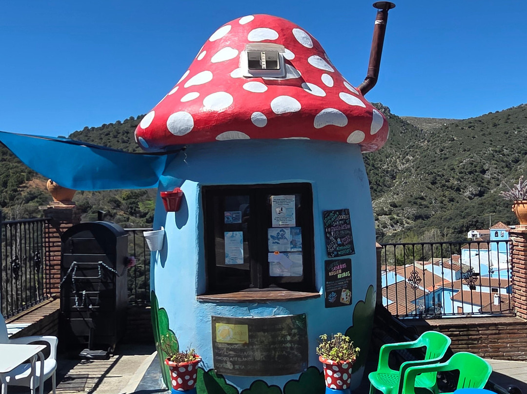 Juzcar, Malaga. El Pueblo De Los Pitufos.-胡斯卡尔镇必去景点