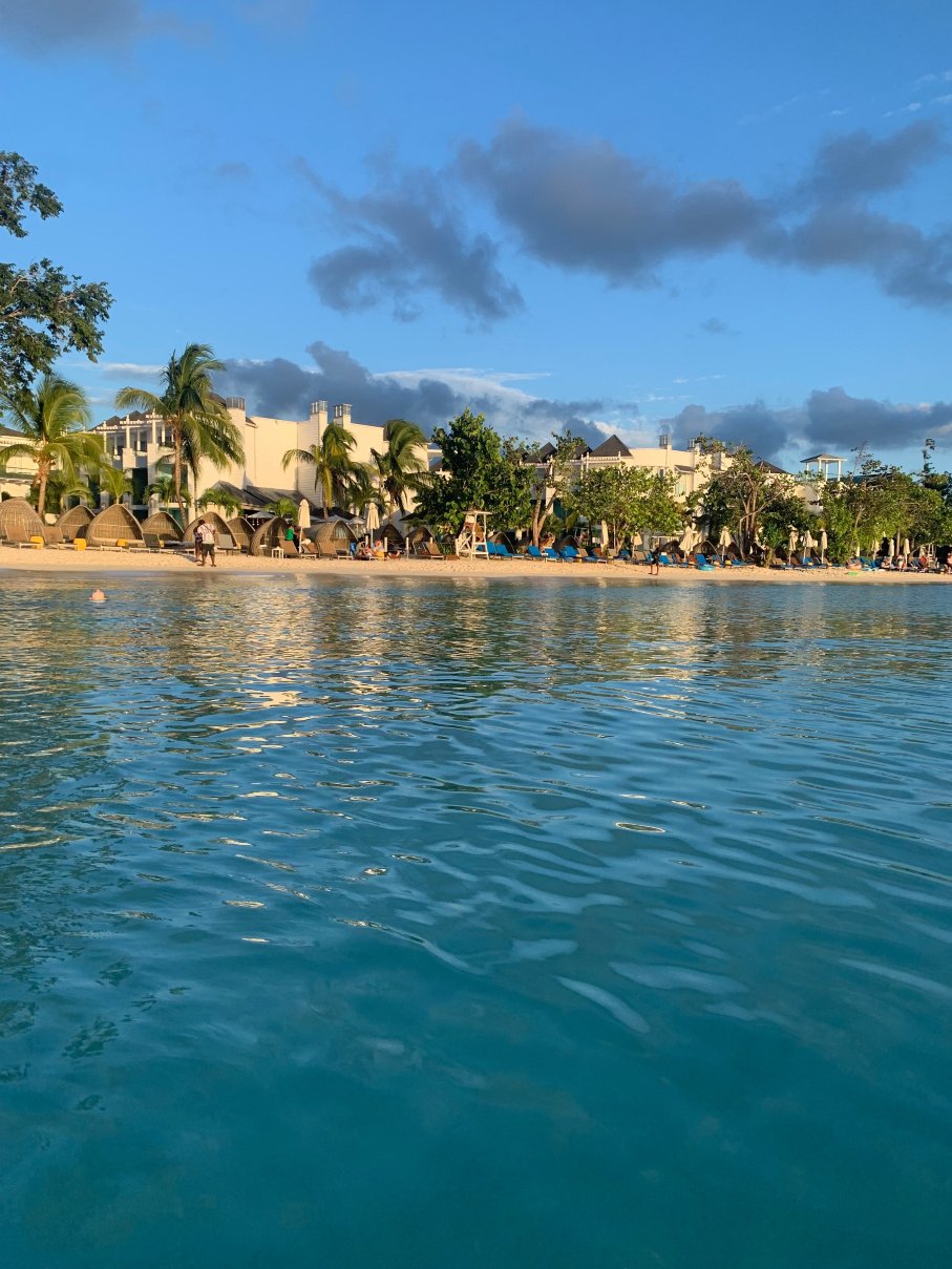 内格里尔卡利斯玛蔚蓝海滩度假村 - 餐点全包-官方