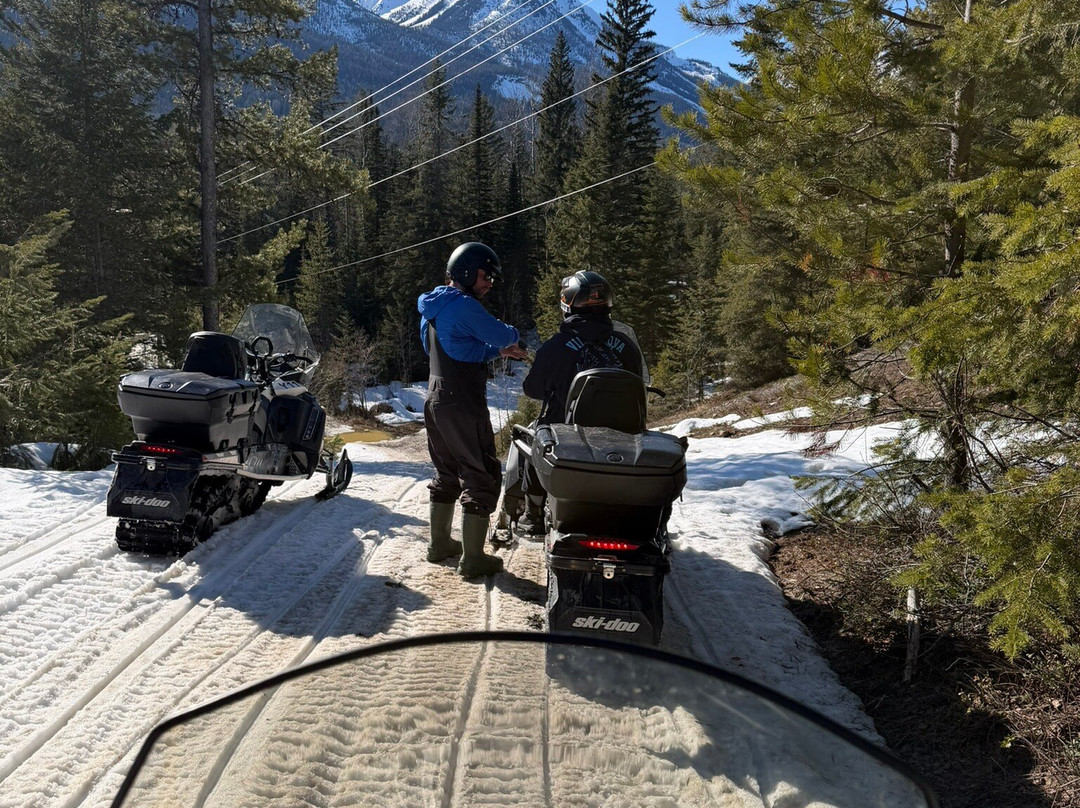 Rocky Mountain Riders-戈尔登必去景点