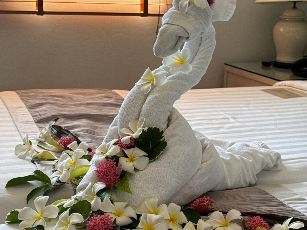 普吉岛凯特睿海湾酒店主图