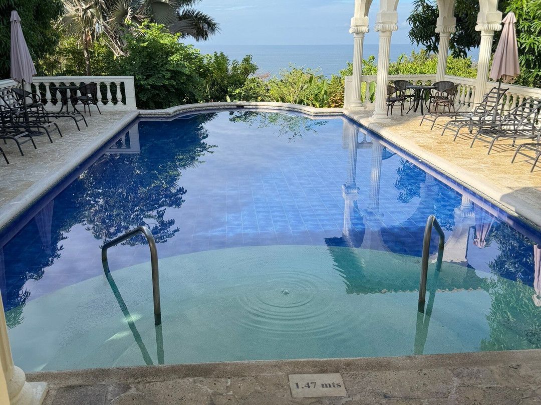 帕拉多自然度假村和温泉主图