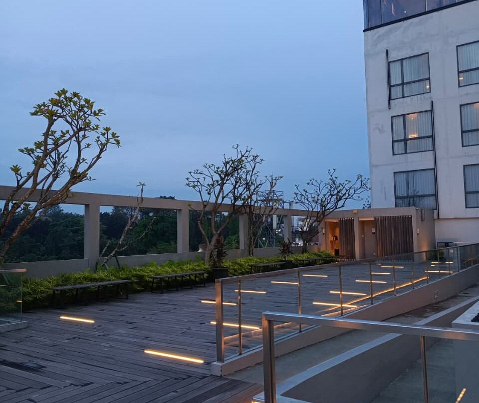 三宝垄阿鲁斯酒店主图