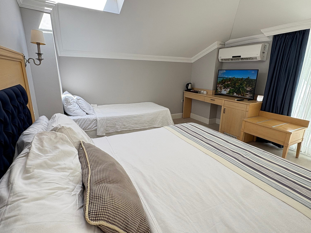 Palm Bay Beach Hotel主图