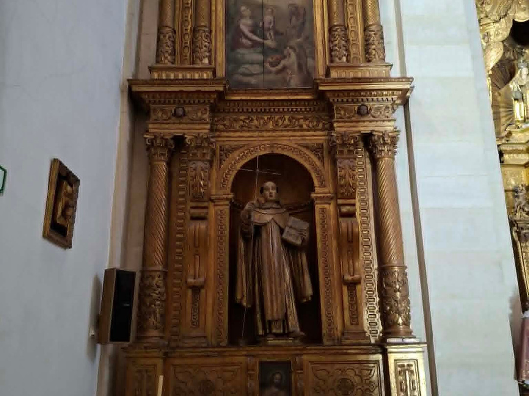 Carmo Church-阿威罗必去景点
